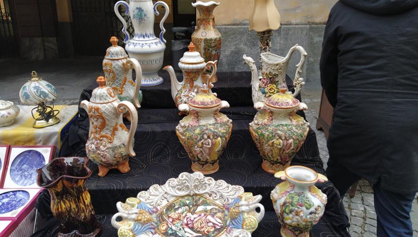 MERCATINO DELL'ANTIQUARIATO